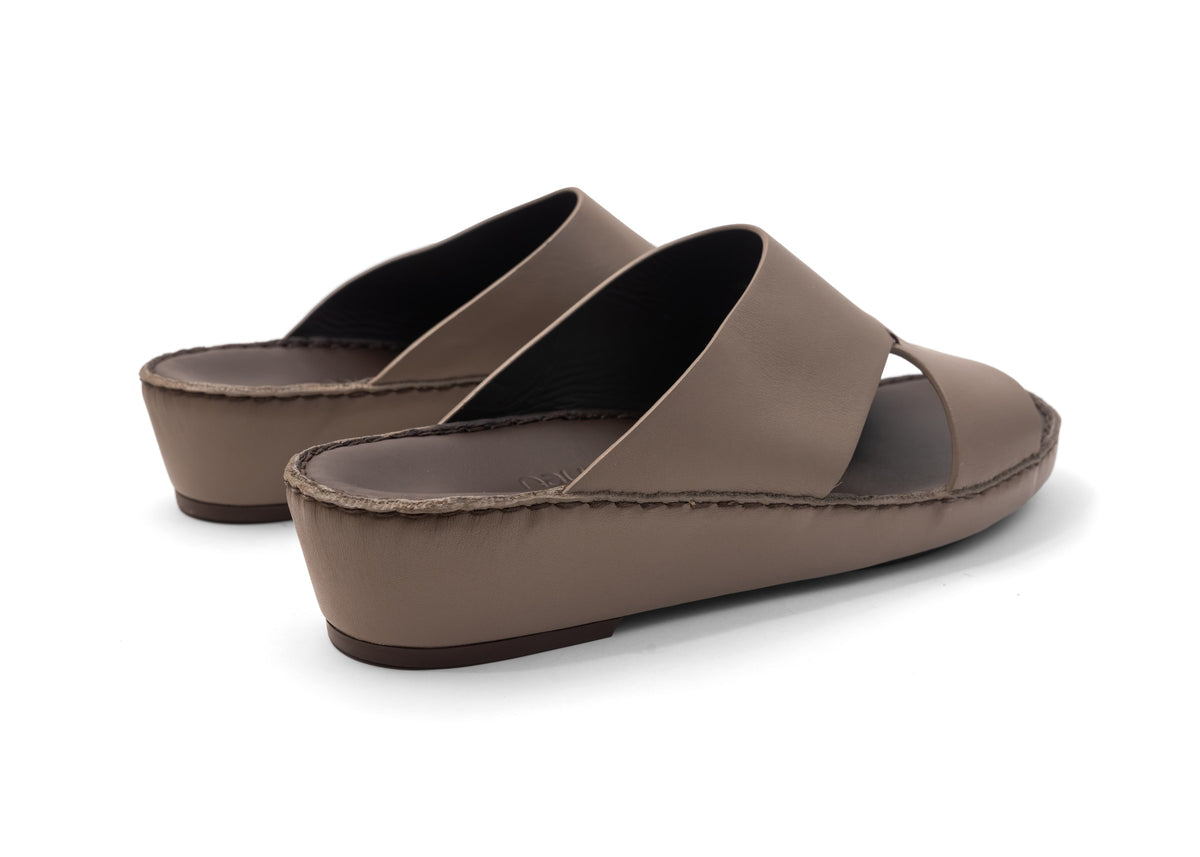 Taupe